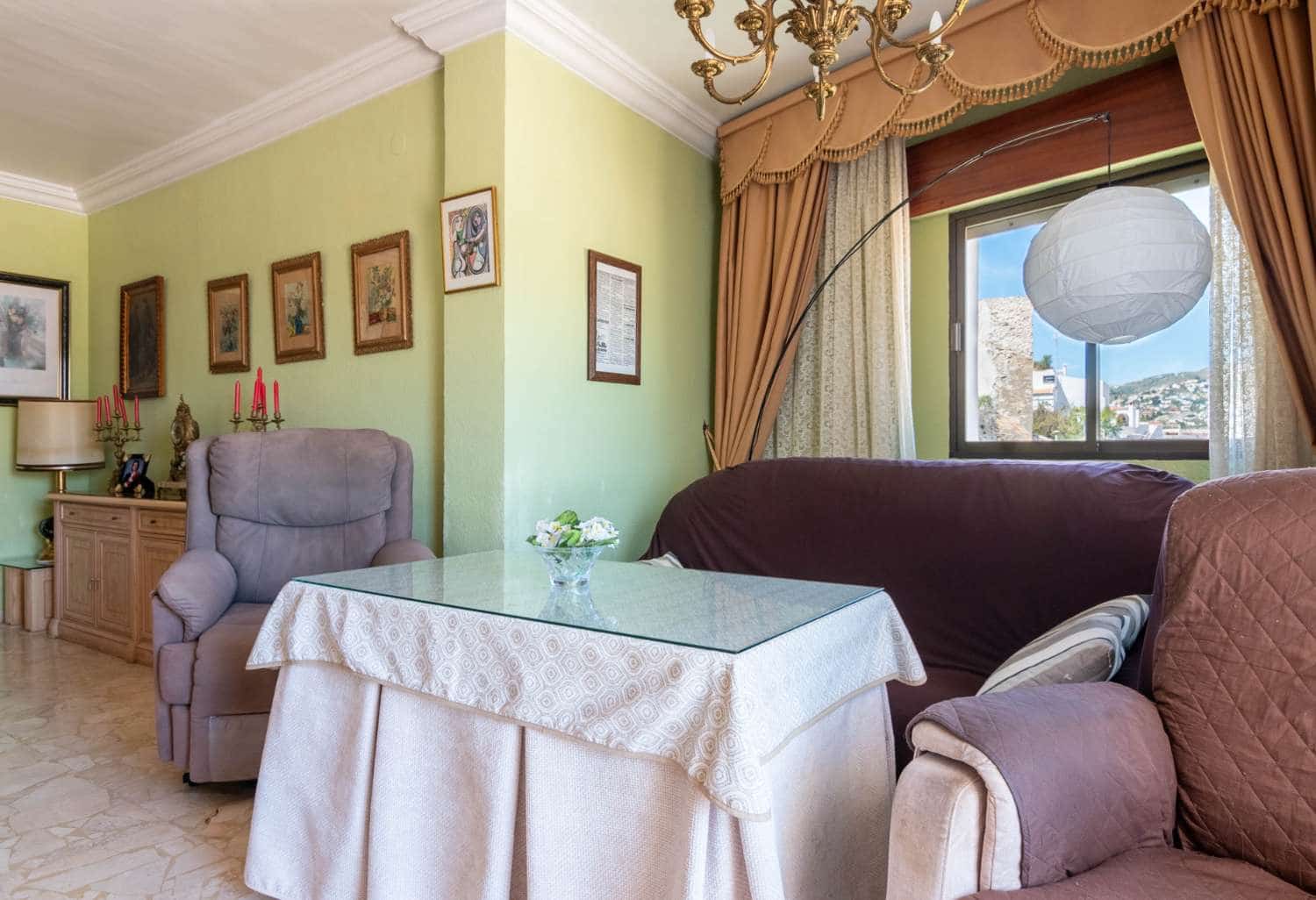 Casa de 7 habitaciones en Salobreña en venta - 795.000 € (Ref: 9806205)