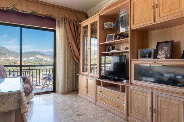 Casa de 7 habitaciones en Salobreña en venta - 795.000 € (Ref: 9806205)