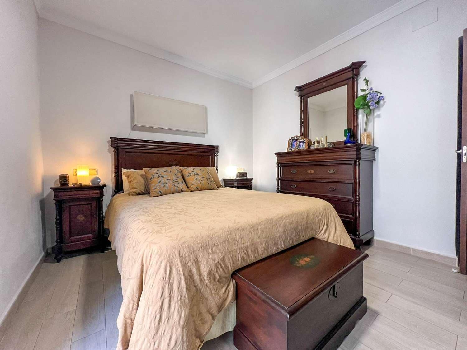 Casa de 7 habitaciones en Salobreña en venta - 795.000 € (Ref: 9806205)