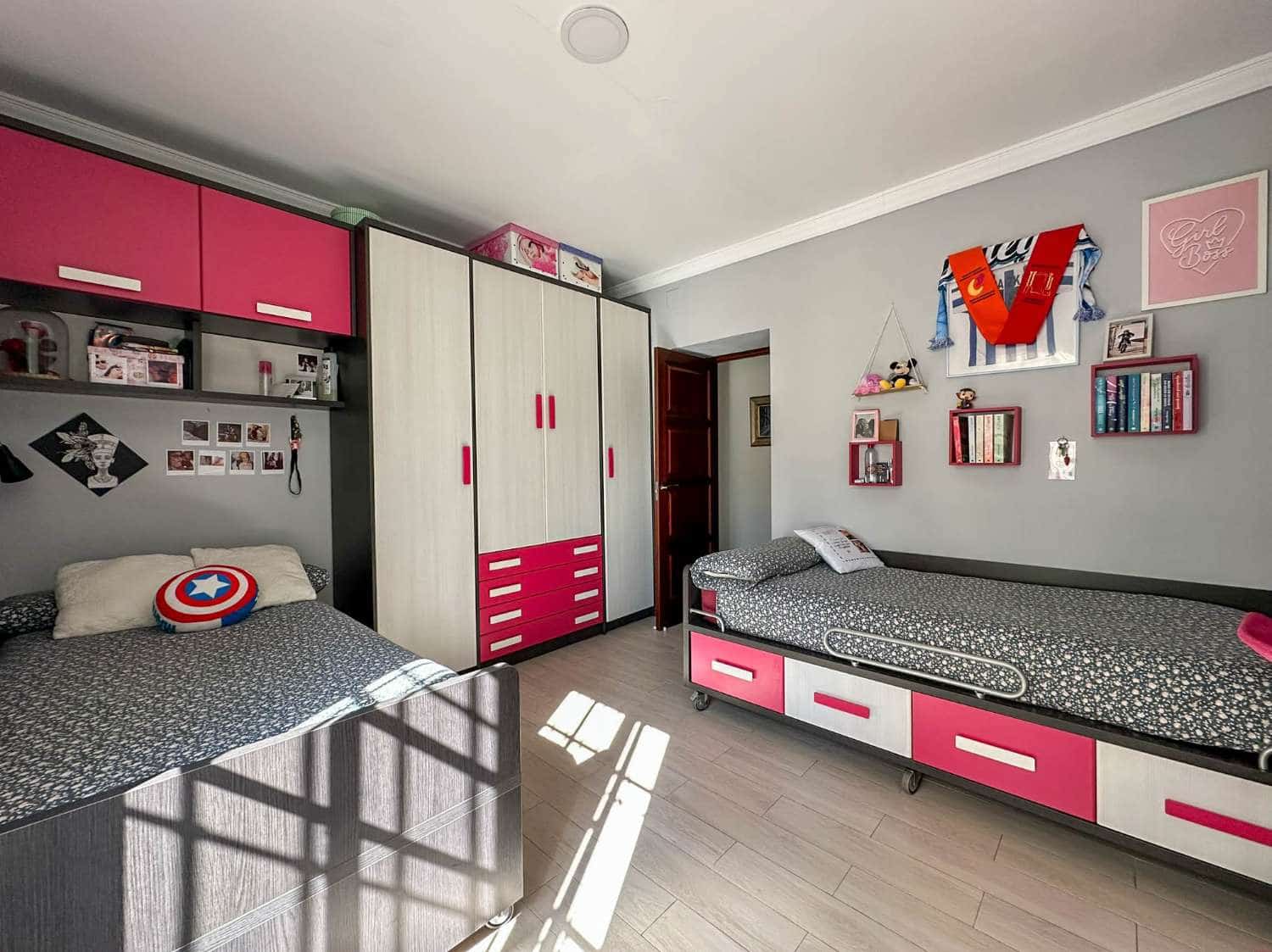 Casa de 7 habitaciones en Salobreña en venta - 795.000 € (Ref: 9806205)