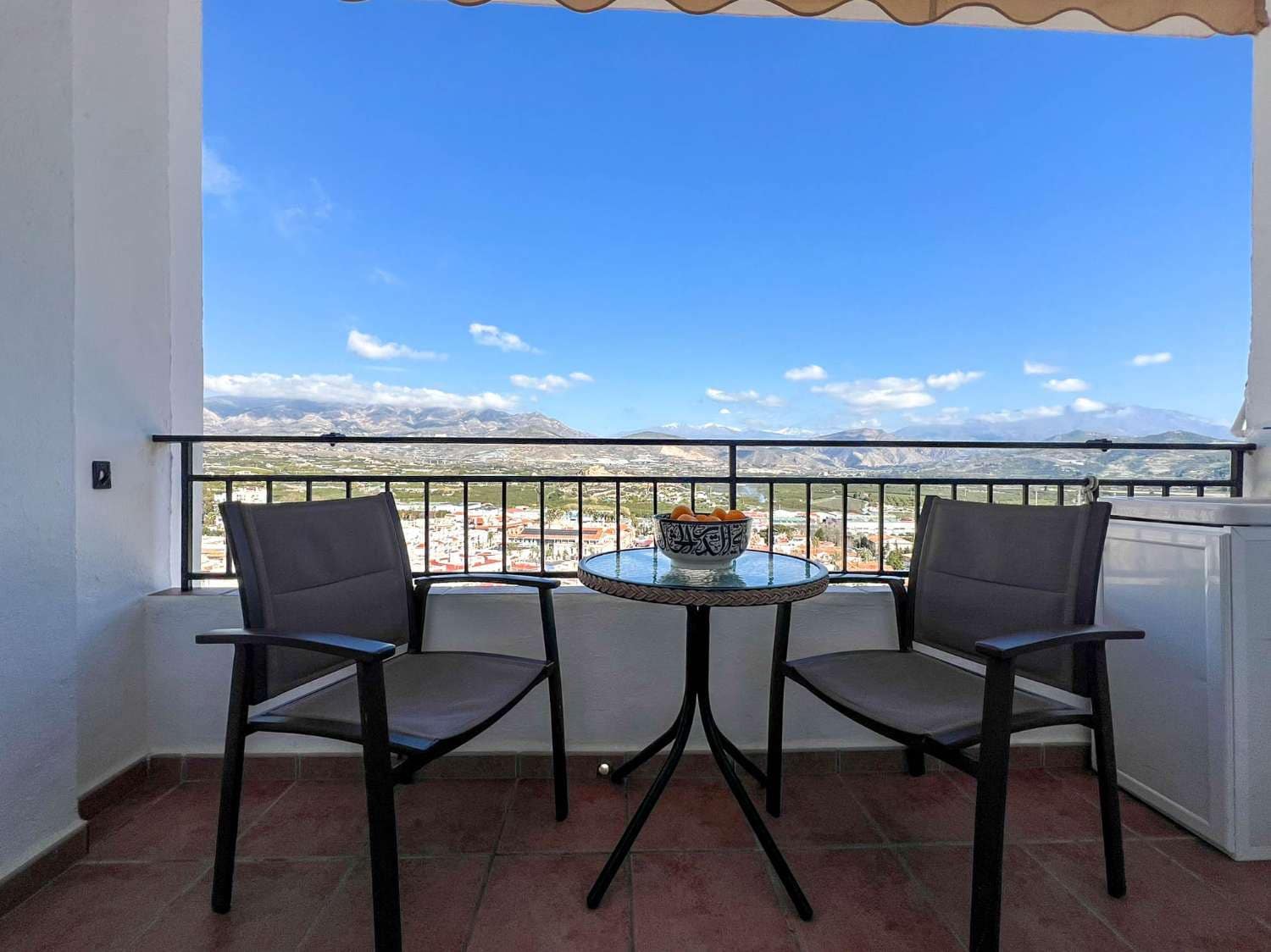 Casa de 7 habitaciones en Salobreña en venta - 795.000 € (Ref: 9806205)