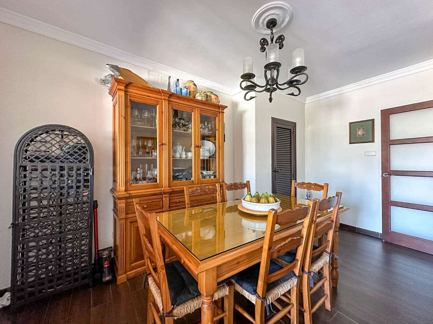 Casa de 7 habitaciones en Salobreña en venta - 795.000 € (Ref: 9806205)