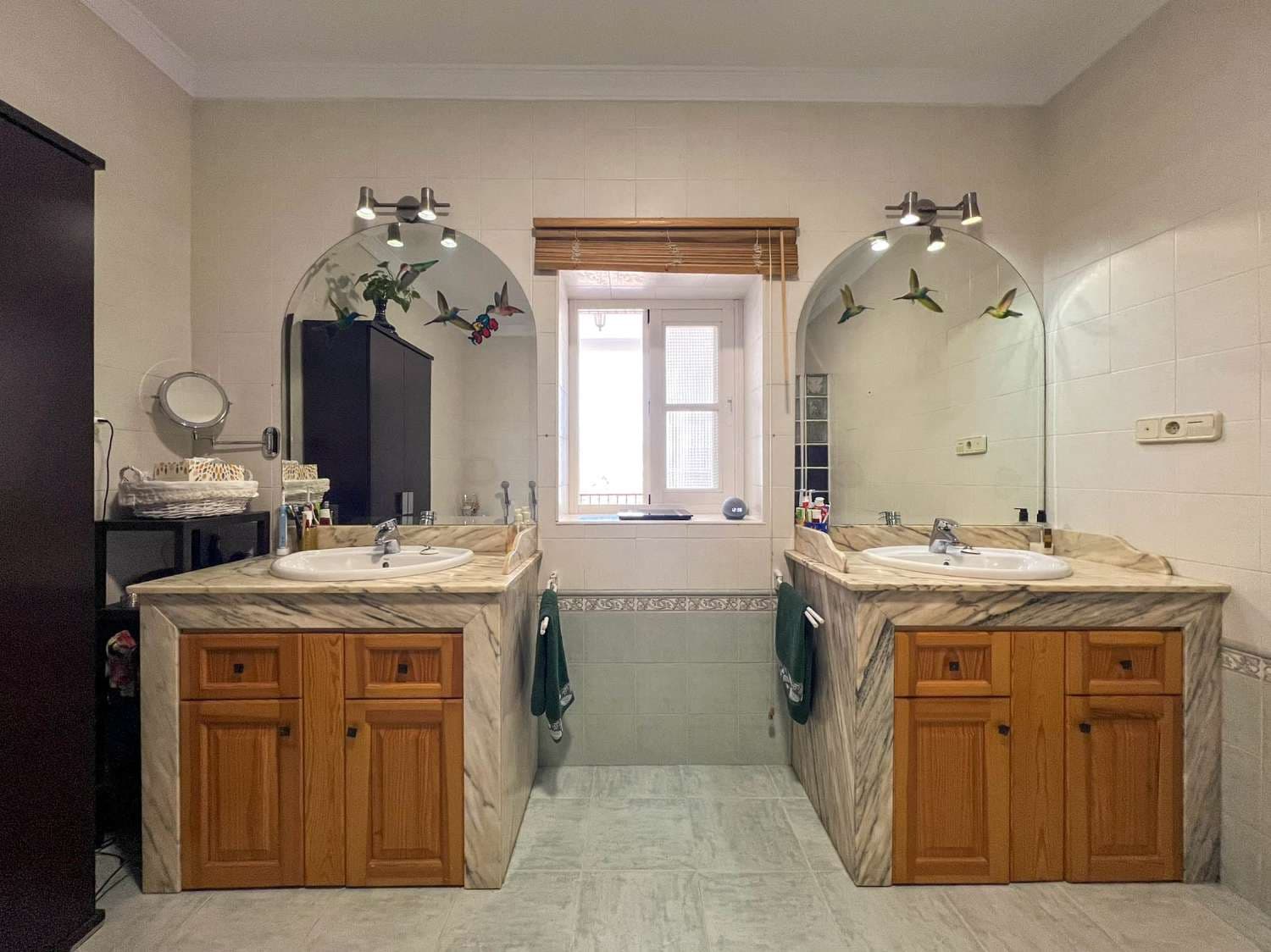 Casa de 7 habitaciones en Salobreña en venta - 795.000 € (Ref: 9806205)