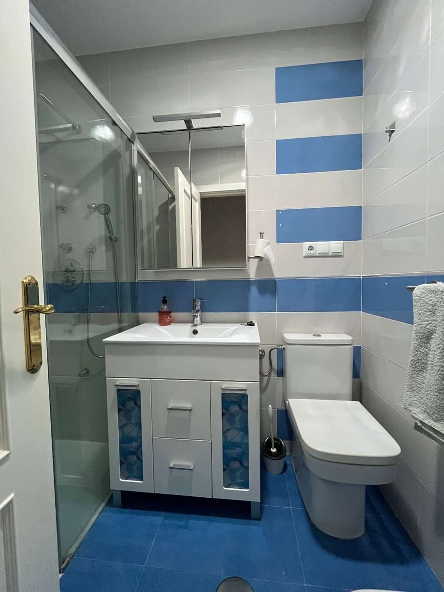 3 slaapkamer Appartement te huur in Salobrena - € 850 (Ref: 9811311)