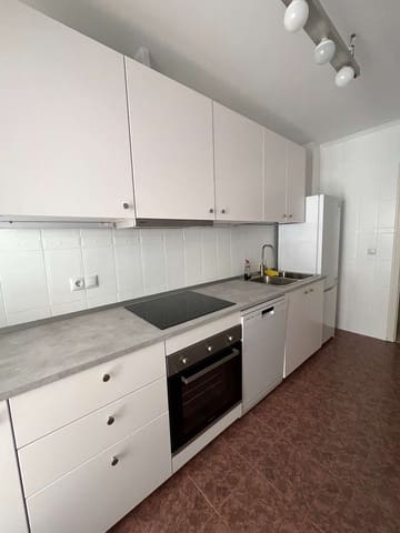 3 slaapkamer Appartement te huur in Salobreña - € 850 (Ref: 9811311)
