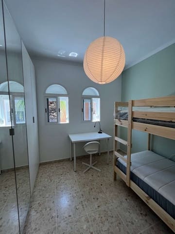 3 slaapkamer Appartement te huur in Salobreña - € 850 (Ref: 9811311)