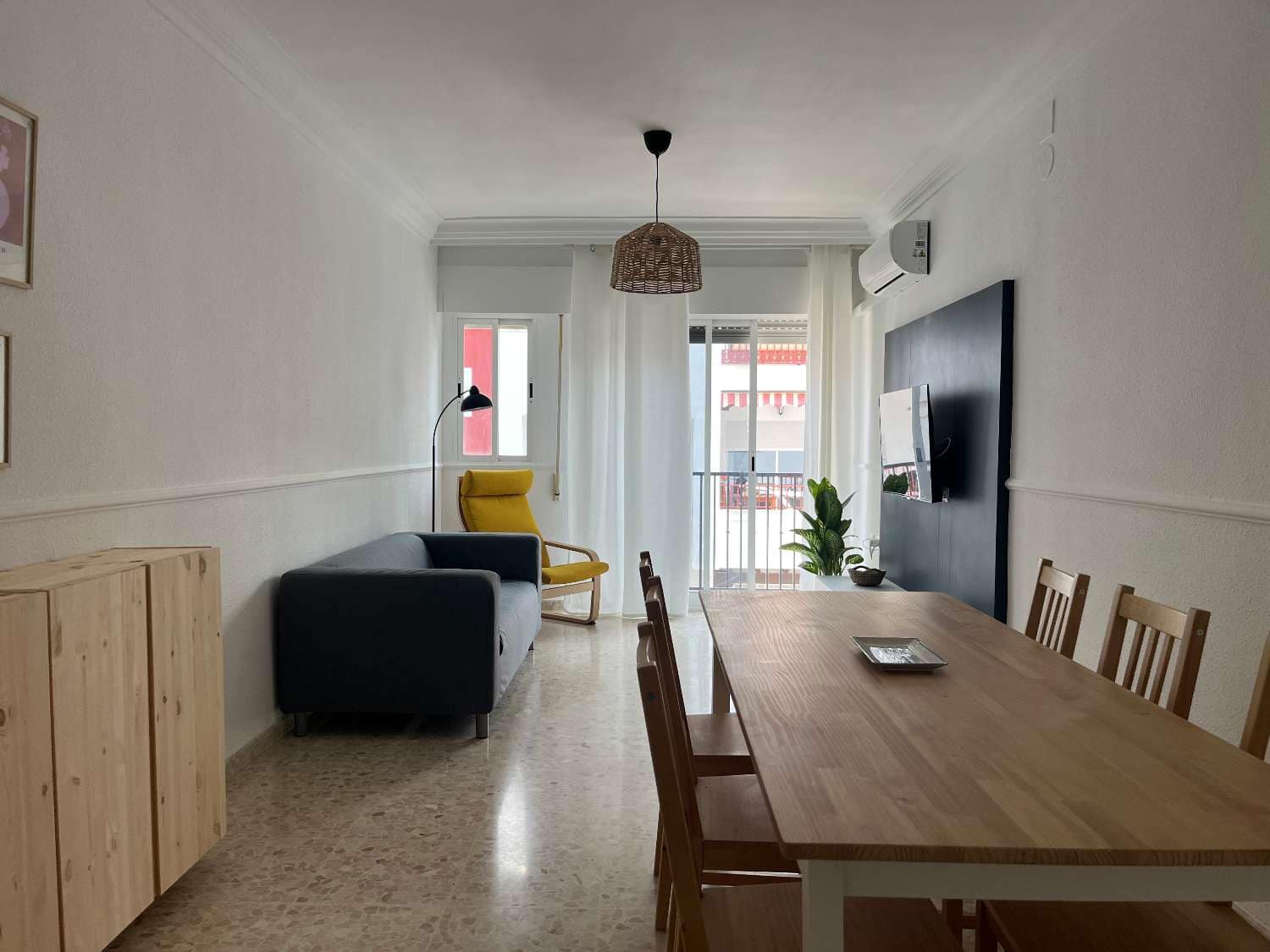 3 slaapkamer Appartement te huur in Salobrena - € 850 (Ref: 9811311)