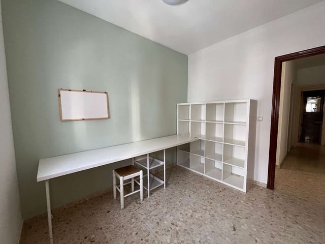 3 slaapkamer Appartement te huur in Salobreña - € 850 (Ref: 9811311)