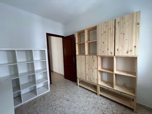 3 slaapkamer Appartement te huur in Salobreña - € 850 (Ref: 9811311)