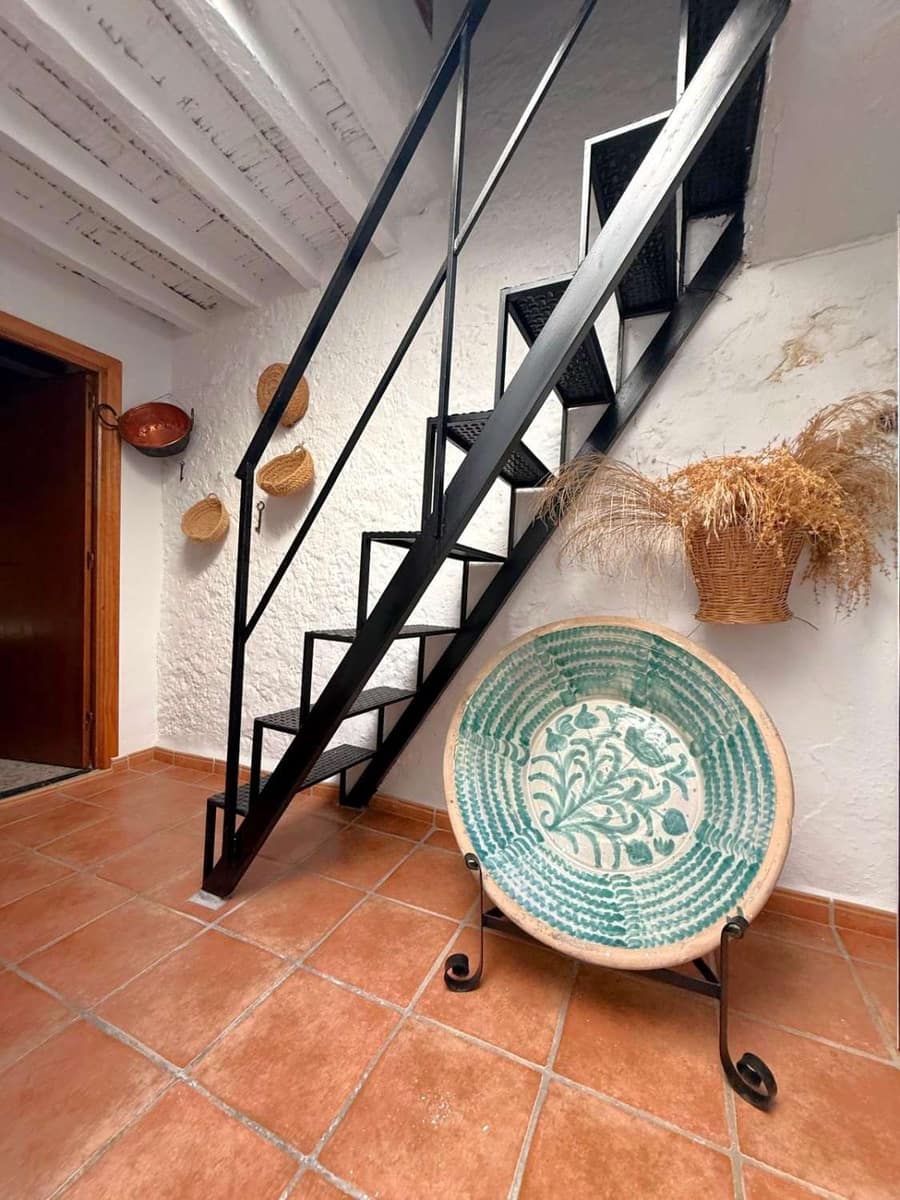 5 bedroom Townhouse for sale in Los Guajares - € 115,000 (Ref: 9833362)