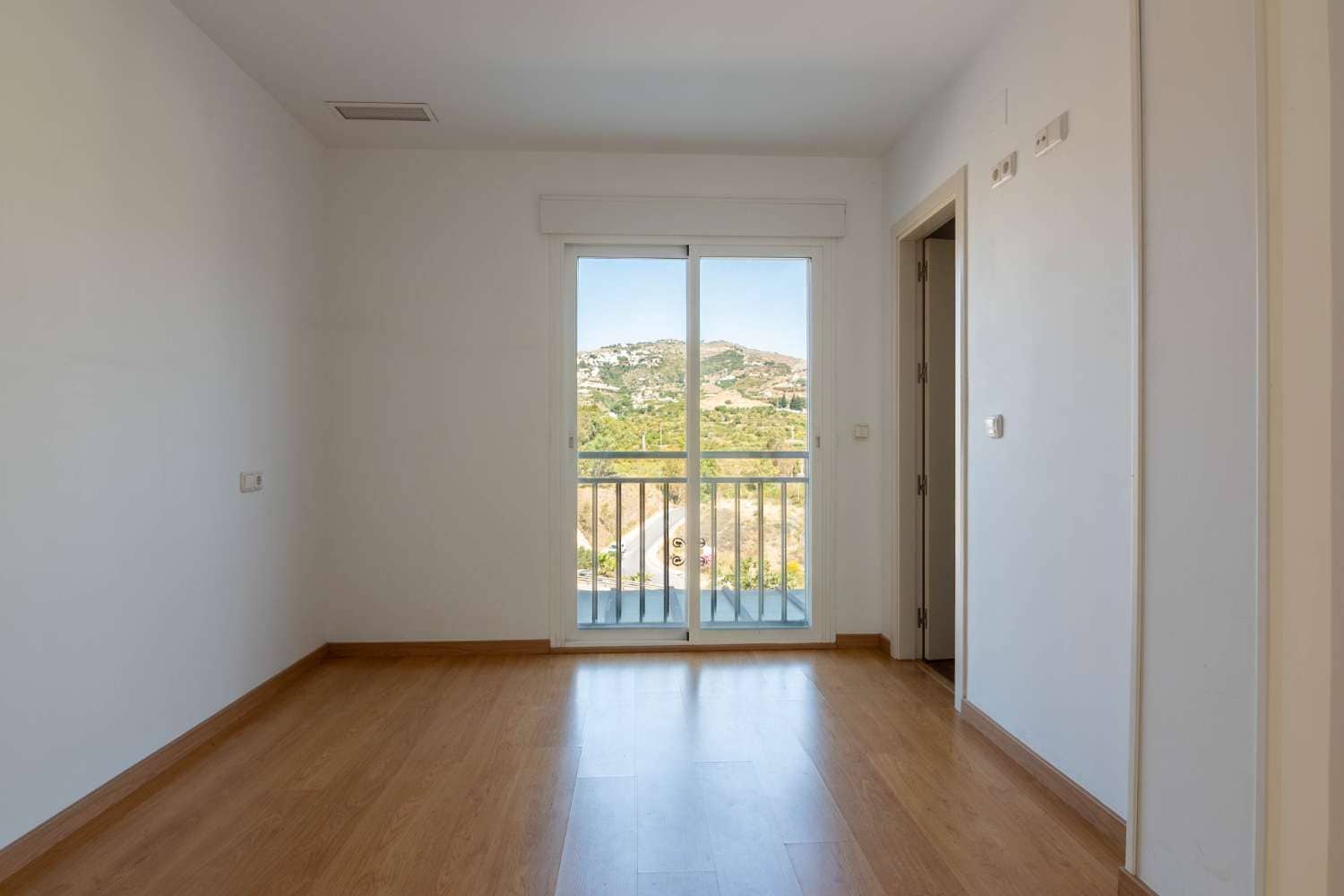 3 chambre Appartement à vendre à Salobrena avec garage - 365 000 € (Ref: 9869907)