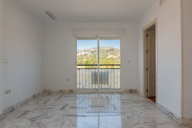 3 Zimmer Apartment zu verkaufen in Salobreña mit Garage - 365.000 € (Ref: 9869907)