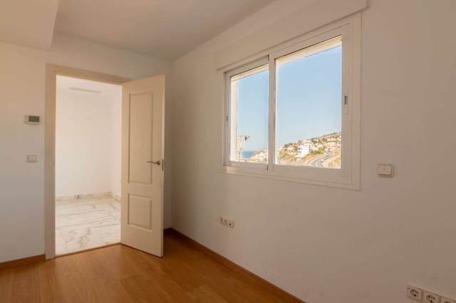 3 Zimmer Apartment zu verkaufen in Salobreña mit Garage - 365.000 € (Ref: 9869907)
