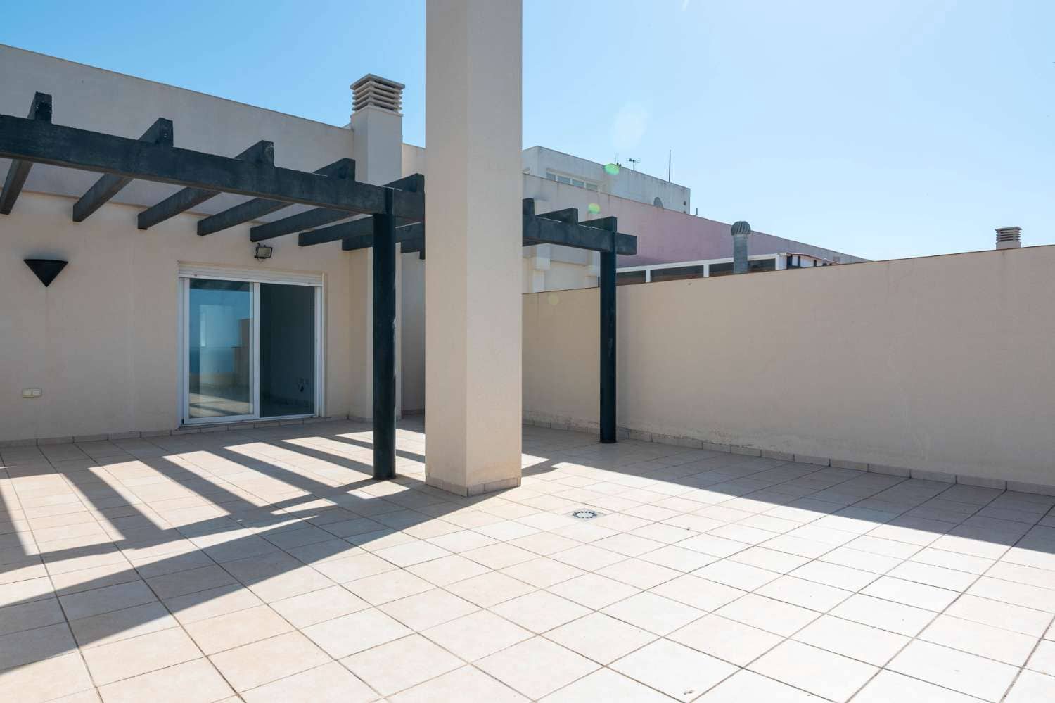 3 chambre Appartement à vendre à Salobrena avec garage - 365 000 € (Ref: 9869907)