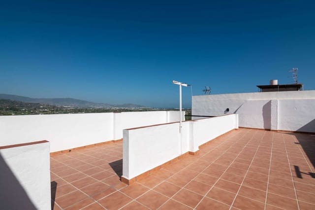 Casa de 2 habitaciones en Salobreña en venta - 180.000 € (Ref: 9899125)