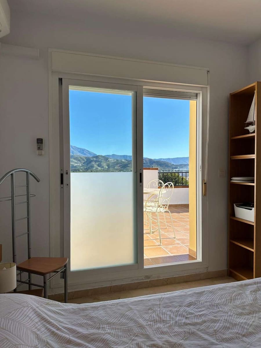 3 quarto Apartamento para venda em Salobrena com garagem - 330 000 € (Ref: 9910095)