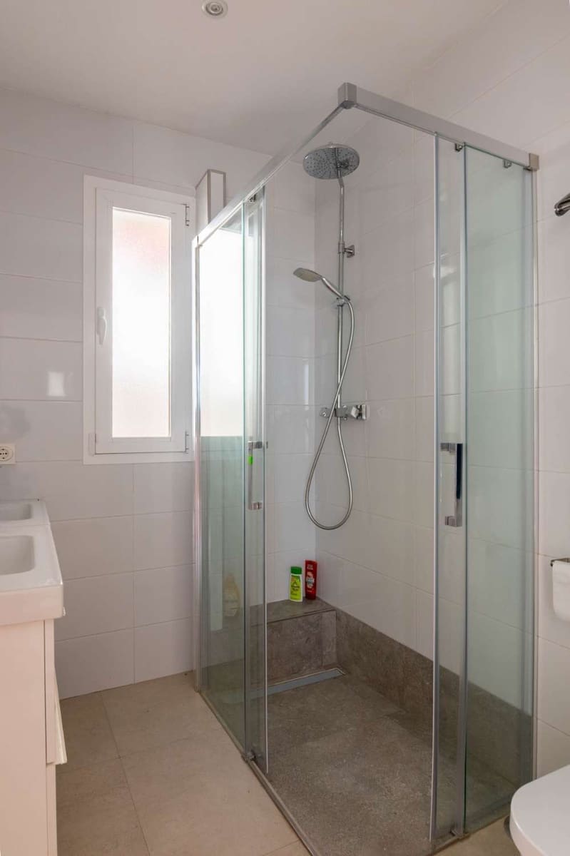 3 makuuhuone Huvila vuokrattavana paikassa Salobrena mukana uima-altaan - 1 350 € (Ref: 9939486)