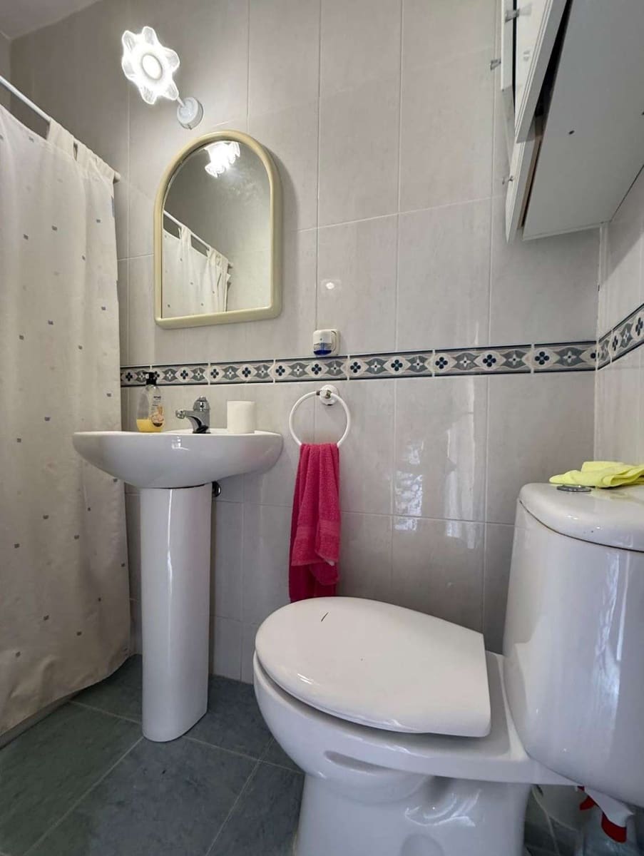 4 bedroom Townhouse for sale in Jete - € 120,000 (Ref: 9941785)