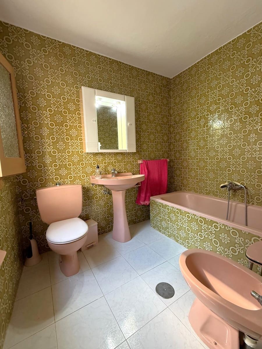 4 bedroom Townhouse for sale in Jete - € 120,000 (Ref: 9941785)