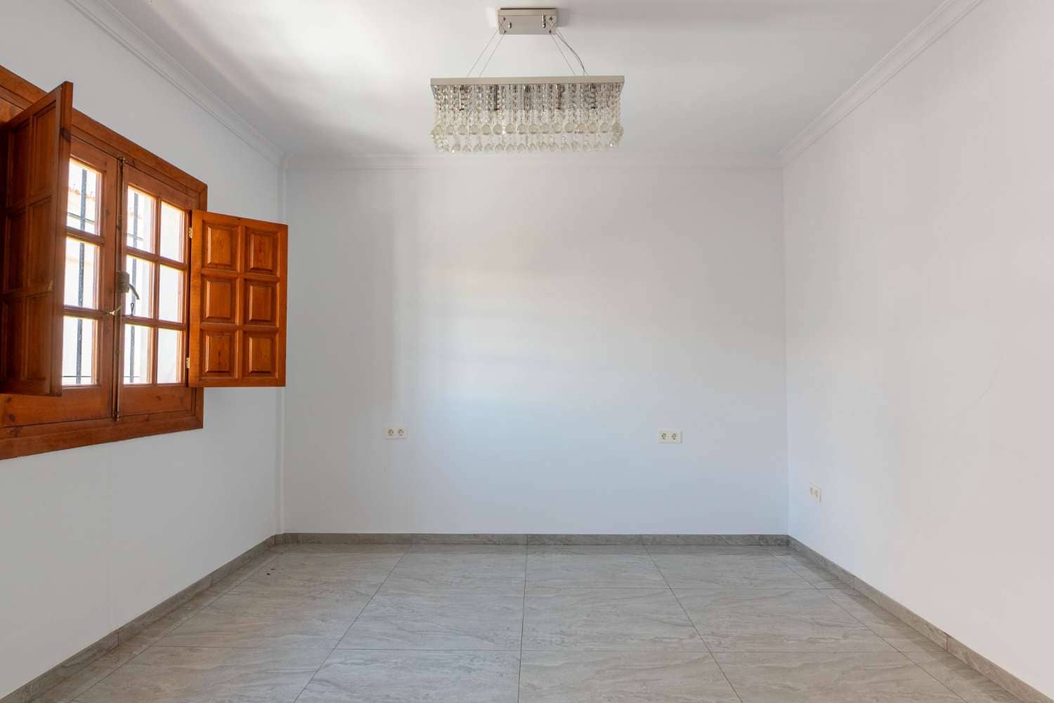 2 slaapkamer Huis te koop in Salobrena - € 260.000 (Ref: 9949294)