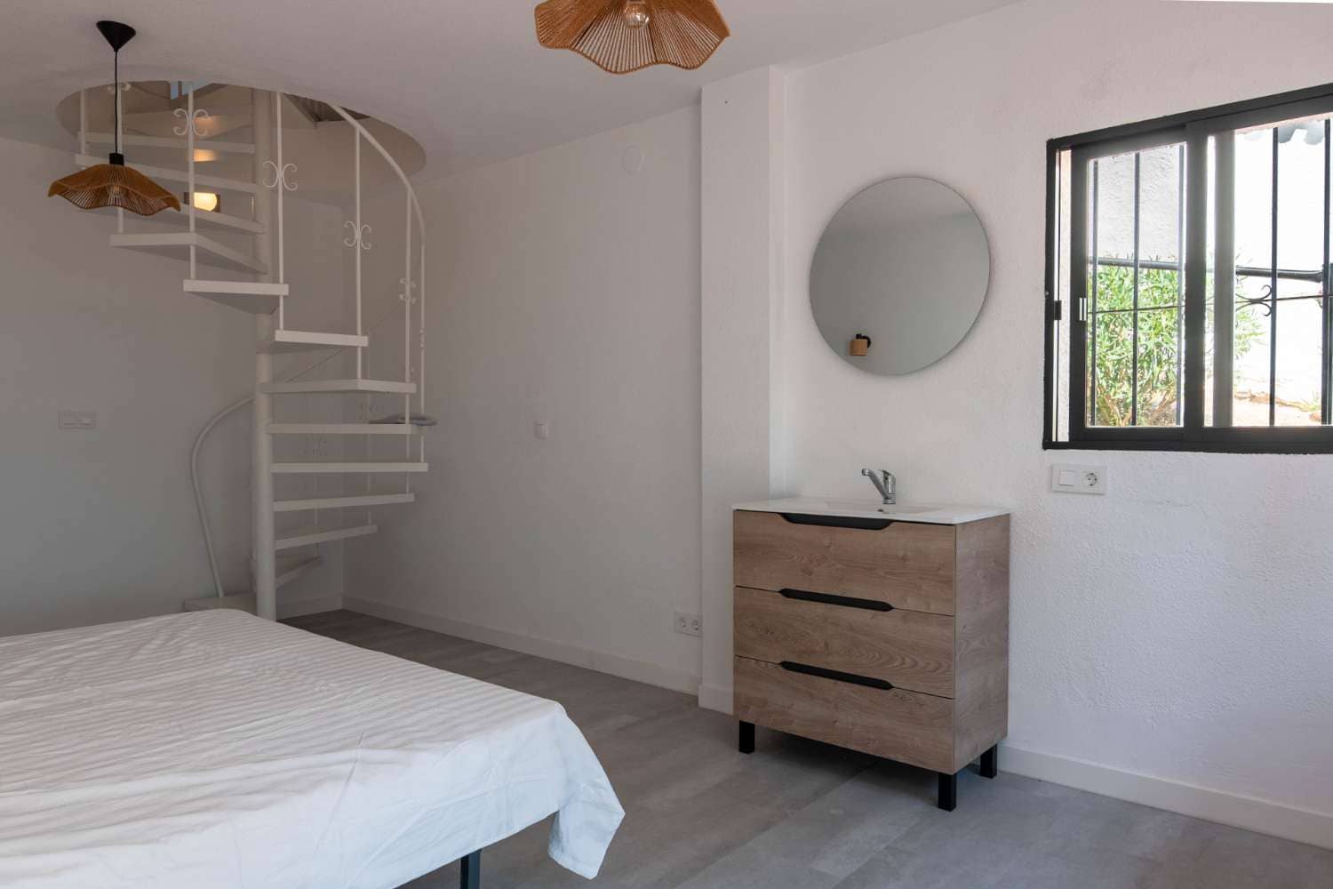 4 Zimmer Villa zu verkaufen in Salobrena mit Pool Garage - 749.000 € (Ref: 9952003)