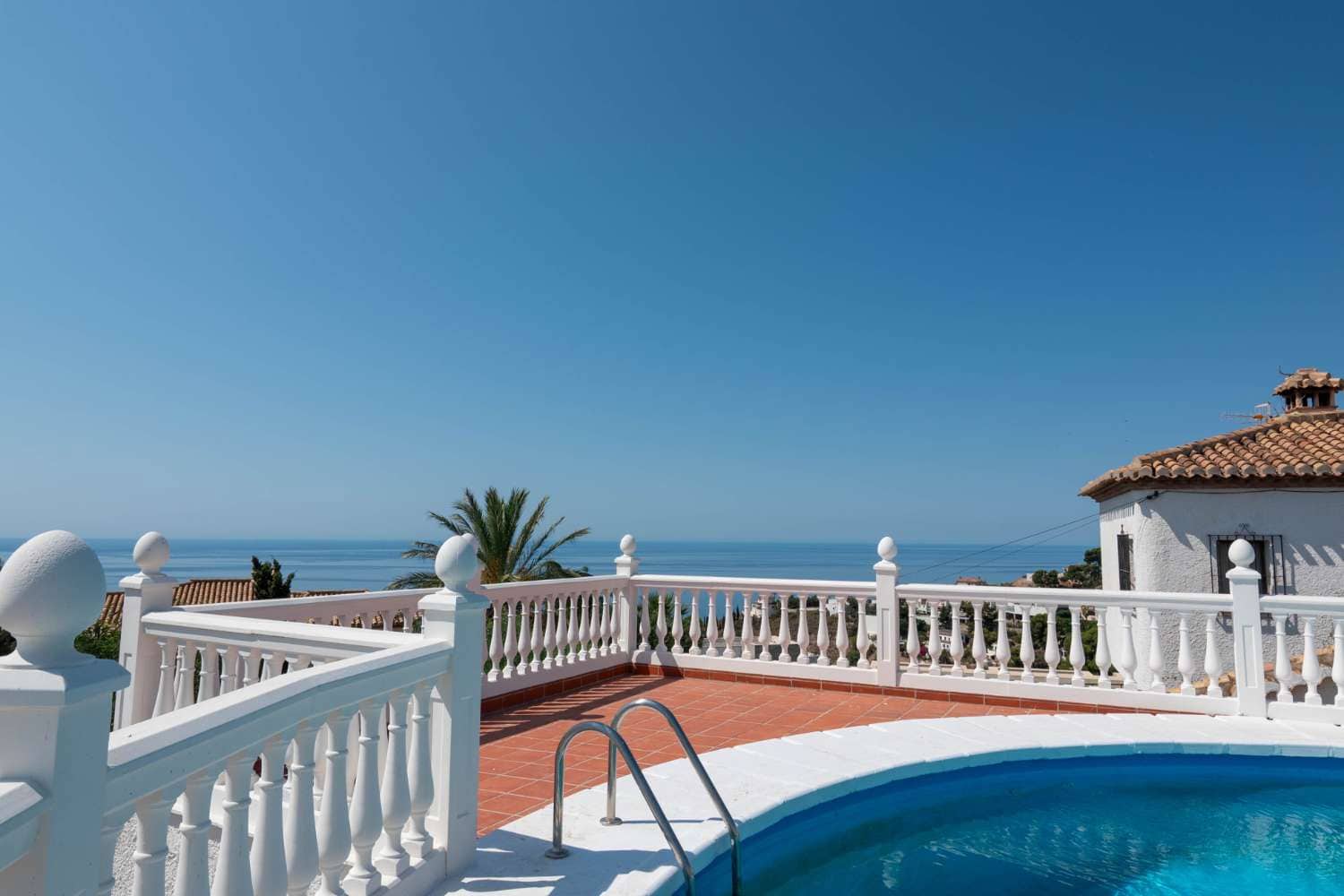4 Zimmer Villa zu verkaufen in Salobrena mit Pool Garage - 749.000 € (Ref: 9952003)