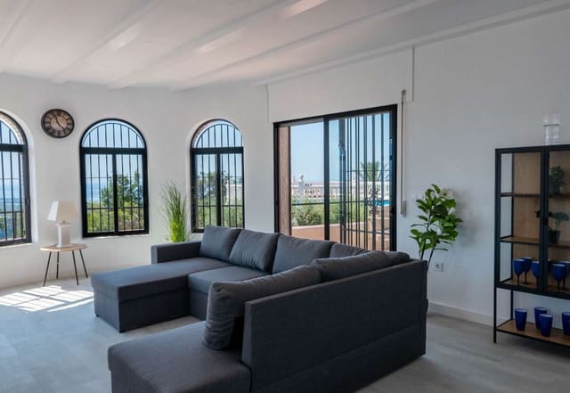 4 Zimmer Villa zu verkaufen in Salobreña mit Pool Garage - 749.000 € (Ref: 9952003)