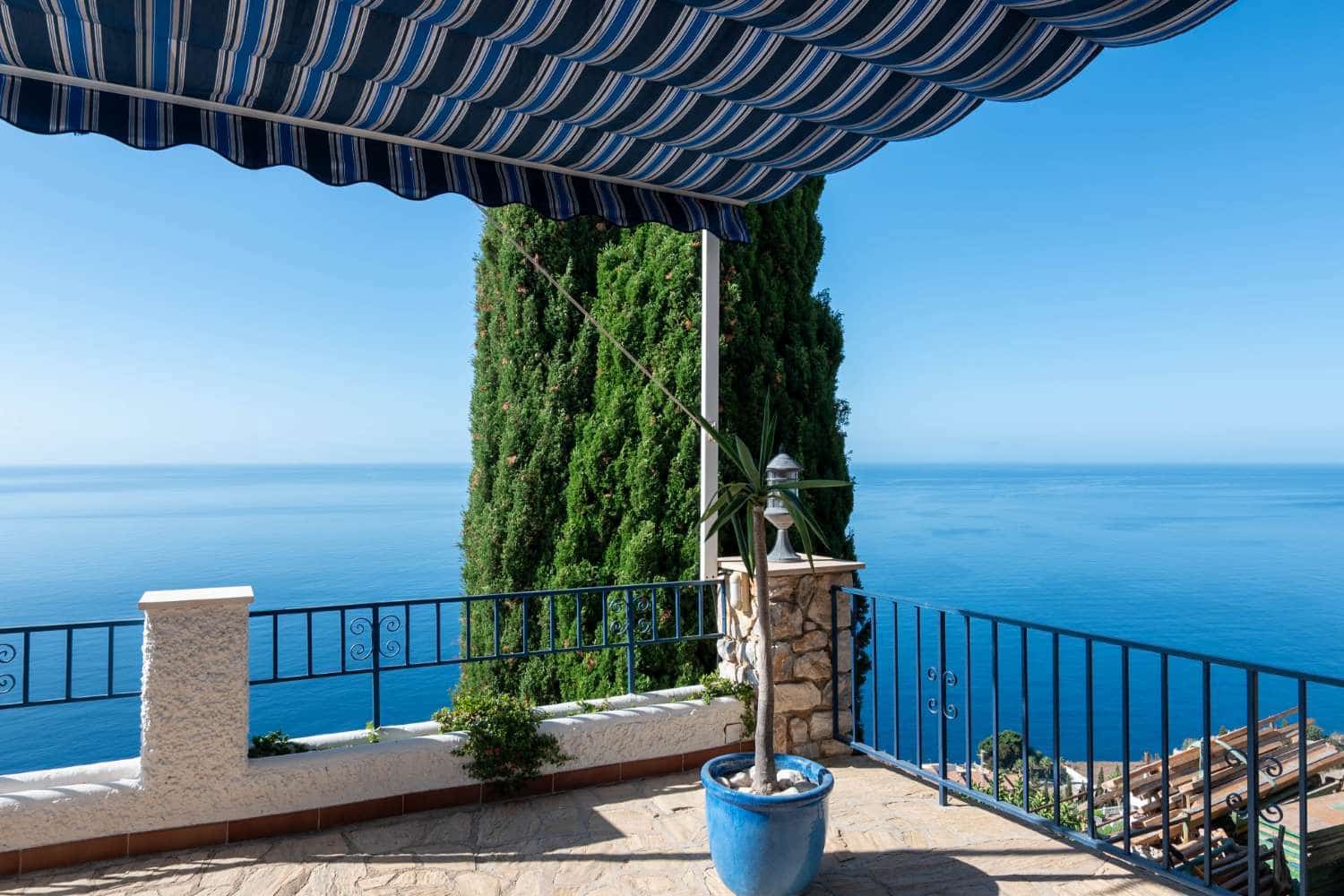 3 camera da letto Casa in vendita in Salobrena con piscina - 495.000 € (Rif: 9998143)