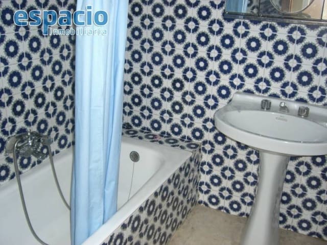 4 soveværelse Lejlighed til salg i Ponferrada - € 95.000 (Ref: 1729757)