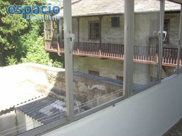 4 soveværelse Lejlighed til salg i Ponferrada - € 95.000 (Ref: 1729757)