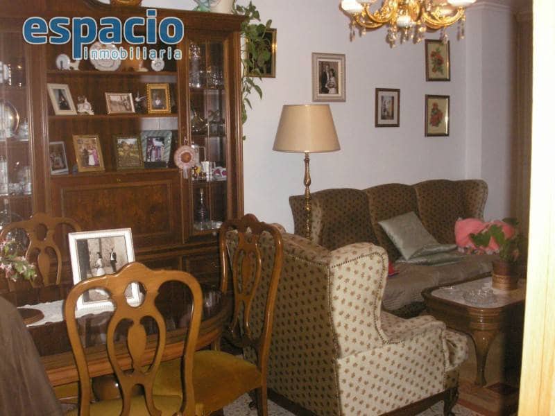 3 soveværelse Lejlighed til salg i Ponferrada med garage - € 105.000 (Ref: 1729895)