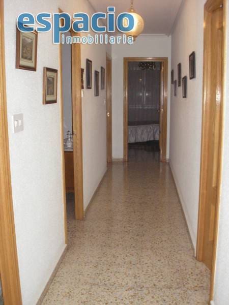 3 soveværelse Lejlighed til salg i Ponferrada med garage - € 105.000 (Ref: 1729895)