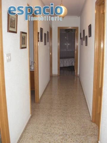 3 soveværelse Lejlighed til salg i Ponferrada med garage - € 105.000 (Ref: 1729895)