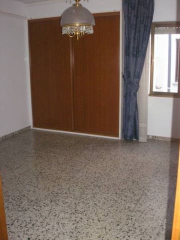 3 soveværelse Lejlighed til salg i Ponferrada - € 66.000 (Ref: 1729921)