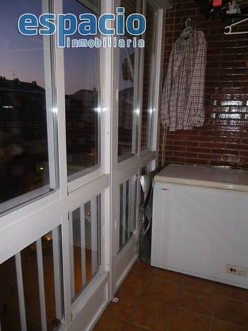 4 soverom Leilighet til salgs i Ponferrada med garasje - € 180 000 (Ref: 1733436)