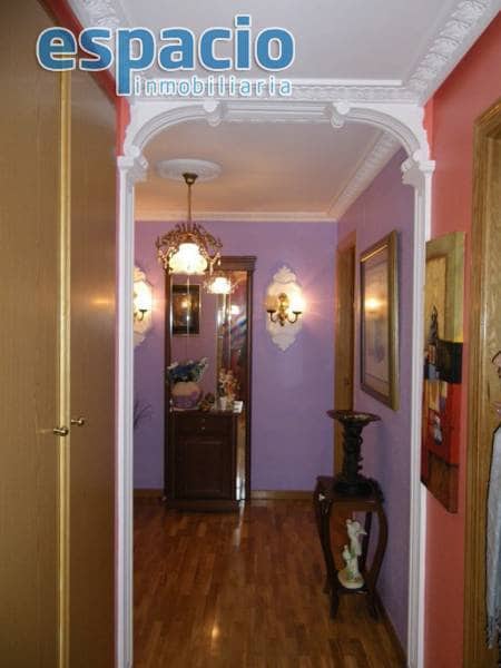 4 soveværelse Lejlighed til salg i Ponferrada med garage - € 180.000 (Ref: 1733436)