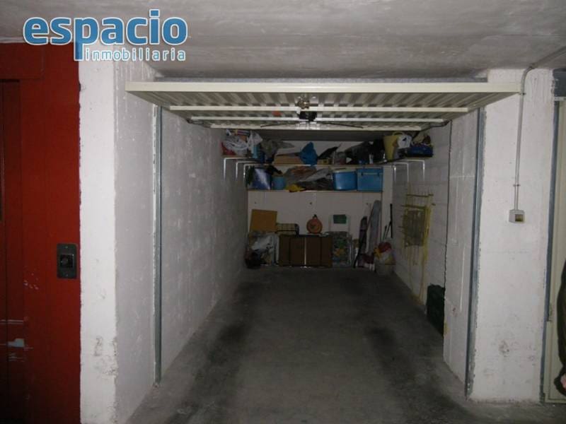 4 soveværelse Lejlighed til salg i Ponferrada med garage - € 180.000 (Ref: 1733436)