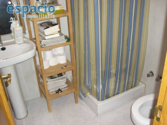 2 soveværelse Lejlighed til salg i Ponferrada - € 119.000 (Ref: 1883455)