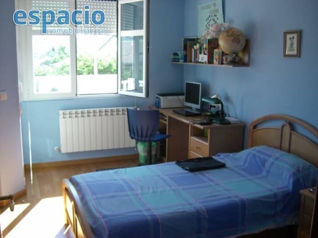 3 makuuhuone Rivitalo myytävänä paikassa Almazcara, Congosto - 185 000 € (Ref: 1883463)