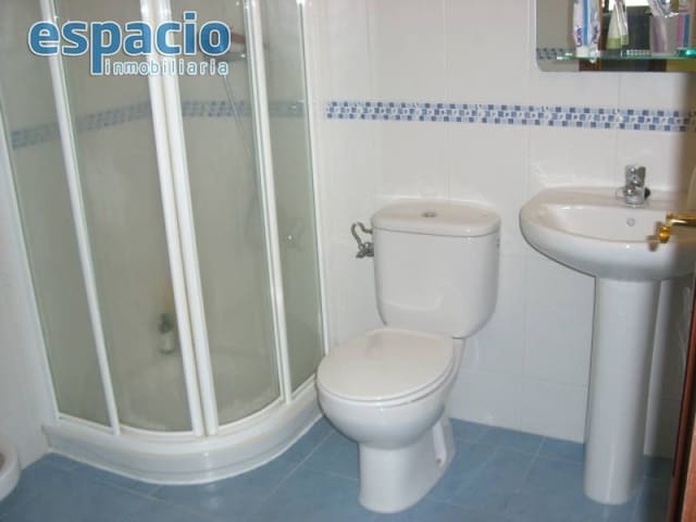 3 makuuhuone Rivitalo myytävänä paikassa Almazcara, Congosto - 185 000 € (Ref: 1883463)