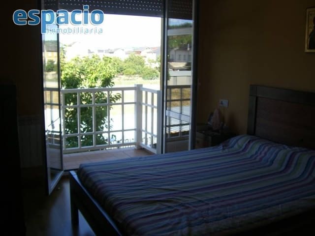 3 makuuhuone Rivitalo myytävänä paikassa Almazcara, Congosto - 185 000 € (Ref: 1883463)