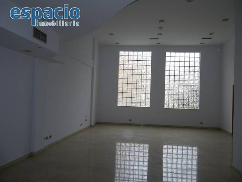 Erhverv til leje i Ponferrada - € 700 (Ref: 1883464)