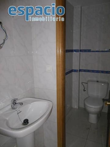 Erhverv til leje i Ponferrada - € 700 (Ref: 1883521)