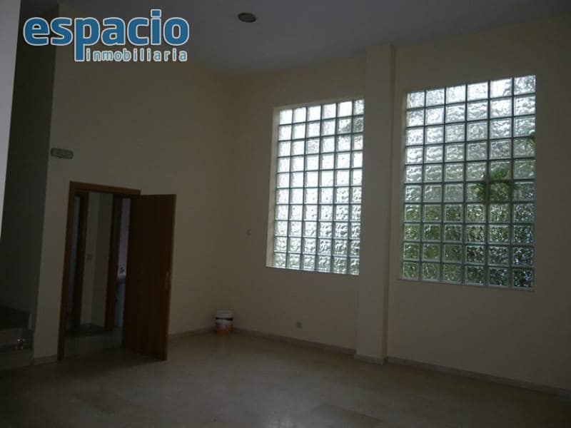 Erhverv til leje i Ponferrada - € 800 (Ref: 1898122)