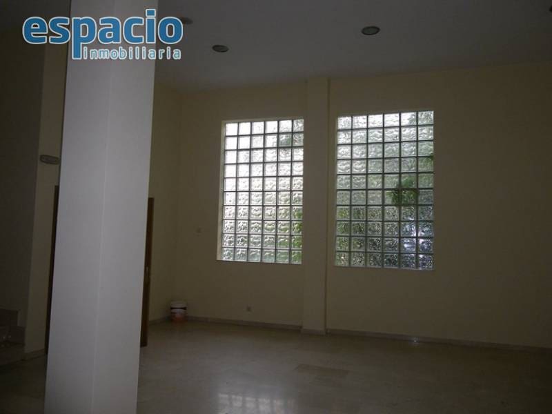 Erhverv til leje i Ponferrada - € 800 (Ref: 1898122)
