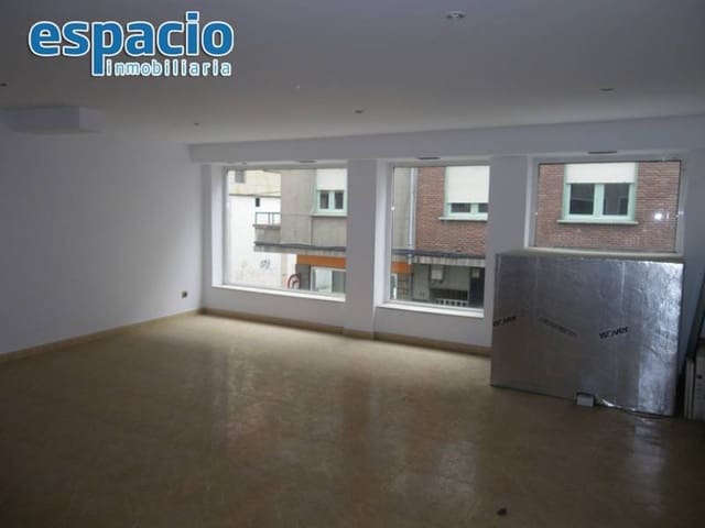 Commercieel te huur in Ponferrada - € 1.600 (Ref: 1898123)