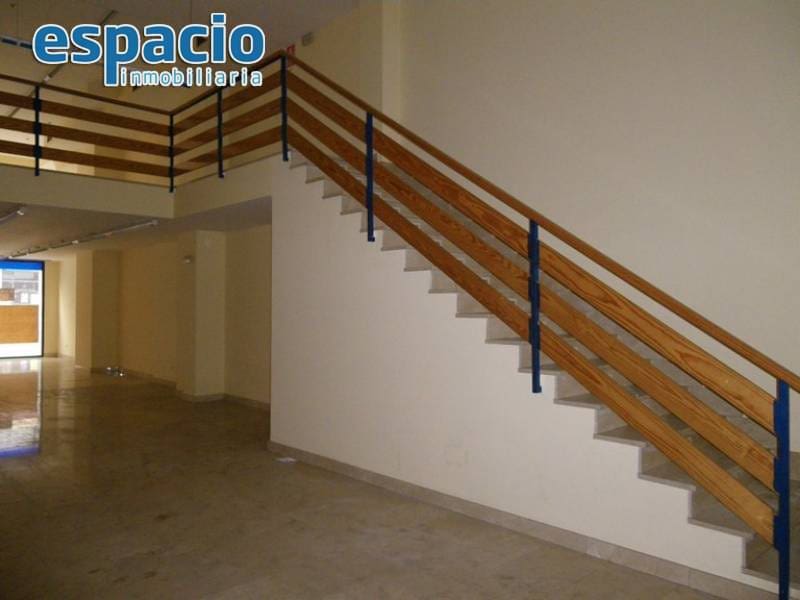 Commercieel te huur in Ponferrada - € 1.600 (Ref: 1898123)