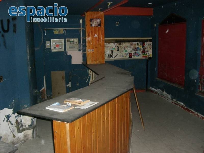 Commercieel te huur in Ponferrada - € 400 (Ref: 1938788)