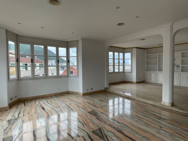 4 soveværelse Lejlighed til salg i Ponferrada med garage - € 195.000 (Ref: 1938792)