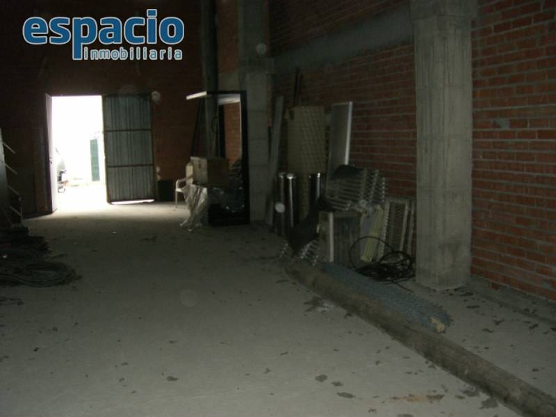 Kommersiell til salgs i Ponferrada - € 330 000 (Ref: 2023767)